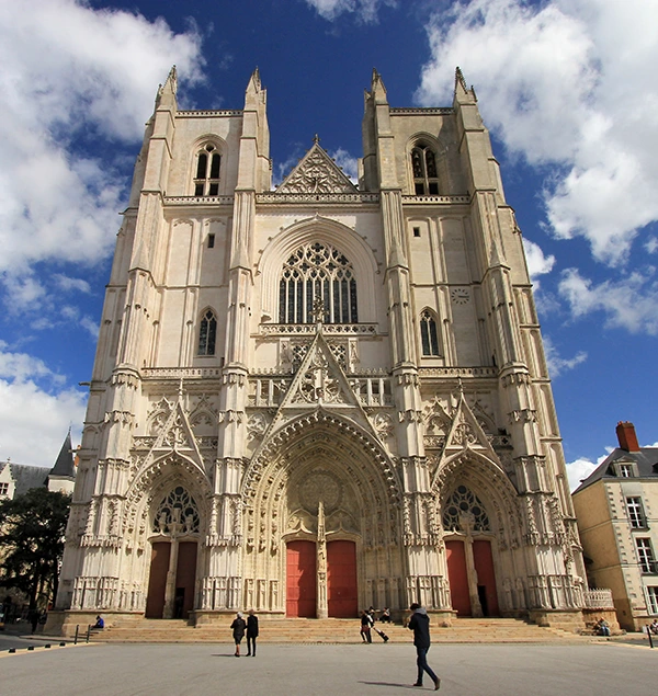 Cathédrale Saint-Pierre-et-Saint-Paul